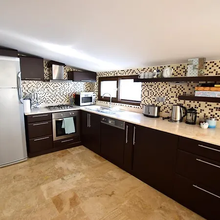 Truffle Residences Apartment *
